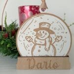 Bola de Navidad de madera personalizada (nieve 16)