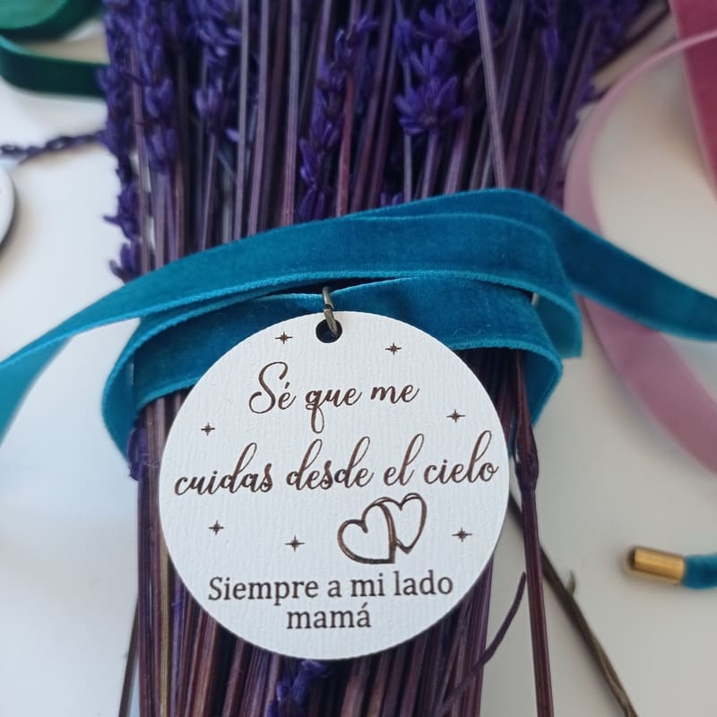 medalla para ramo de novia personalizada 12