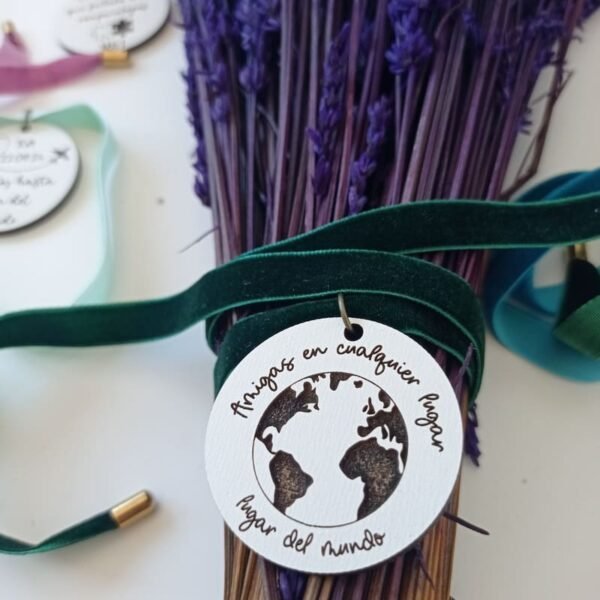 medalla para ramo de novia personalizada 3
