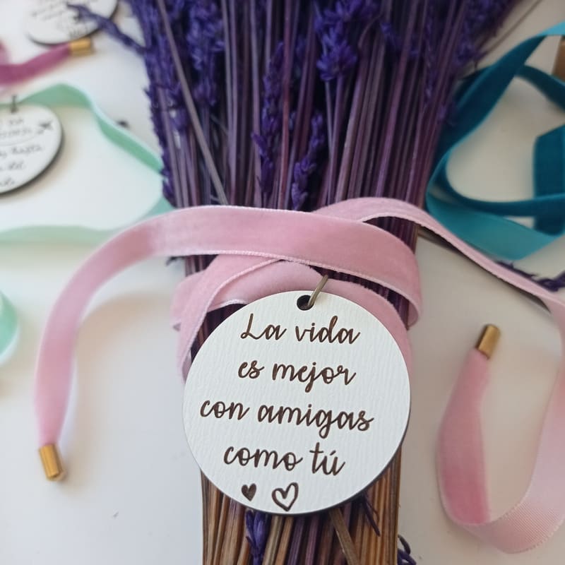 medalla para ramo de novia personalizada 7