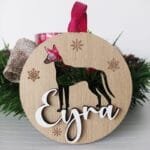 Bola de Navidad de madera personalizada (podenco)