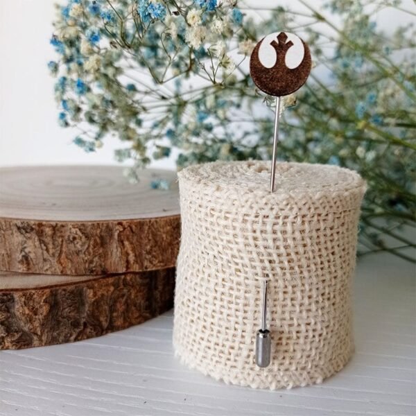 Alfiler de madera para boda Star