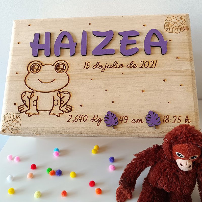 Caja NACIMIENTO personalizada (rana)