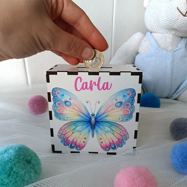 Hucha de madera personalizada mariposa