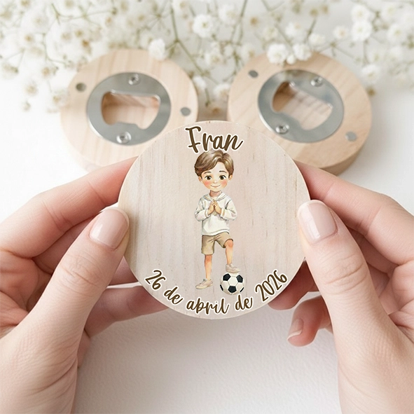 Abrebotellas de madera redondo niño comunión fútbol Abrebotellas de madera redondo niño comunión fútbol