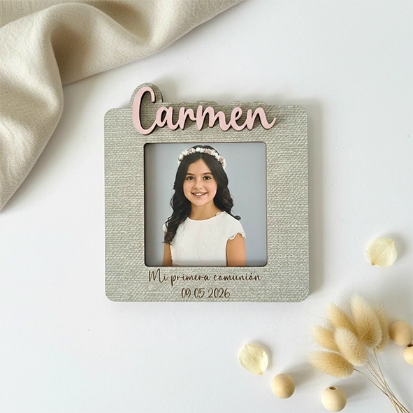 Recordatorio comunión personalizado marco de madera con relieve Recordatorio comunión personalizado marco de madera con relieve